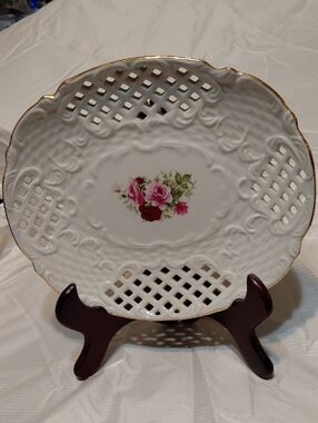 Ceramic Decorative Lattice Se²rving Platter with Pink Rose Accent